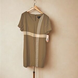 Leslie Fay Tan and Cream Mini Dress